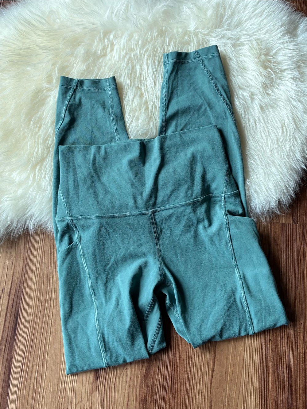 Lululemon Align High Rise Athletic Workout Leggings In Sage Green • Size 4